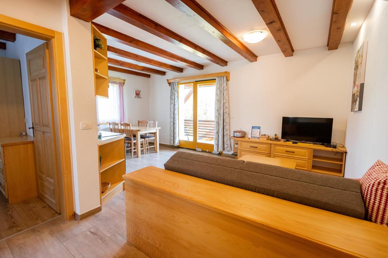 Lahinja & Kolpa River Apartments Metlika Extérieur photo