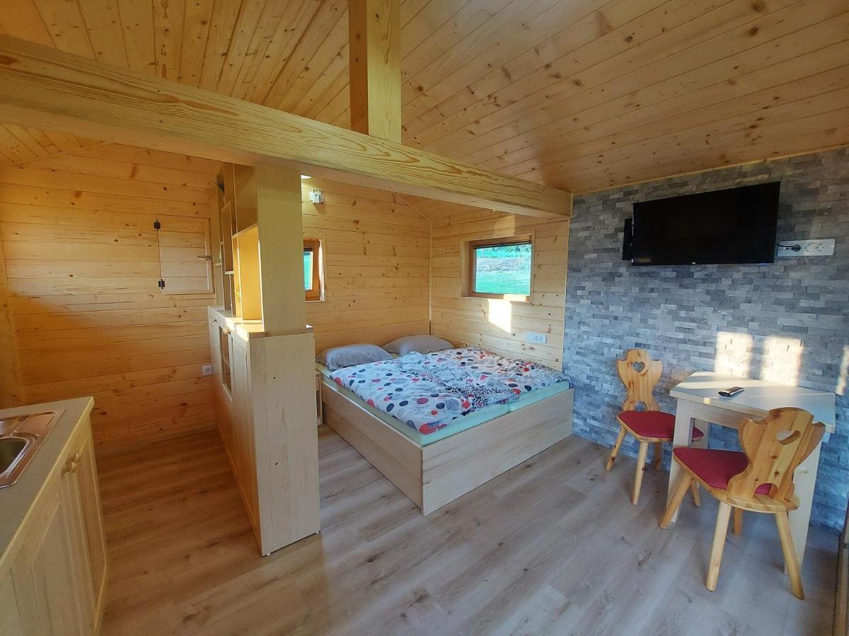 Lahinja & Kolpa River Apartments Metlika Extérieur photo